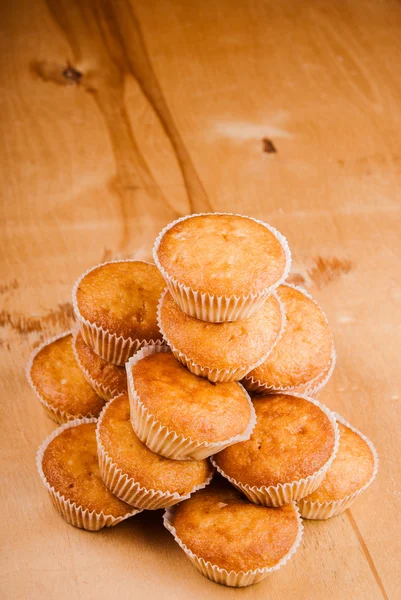 Muffins in vaas — Stockfoto