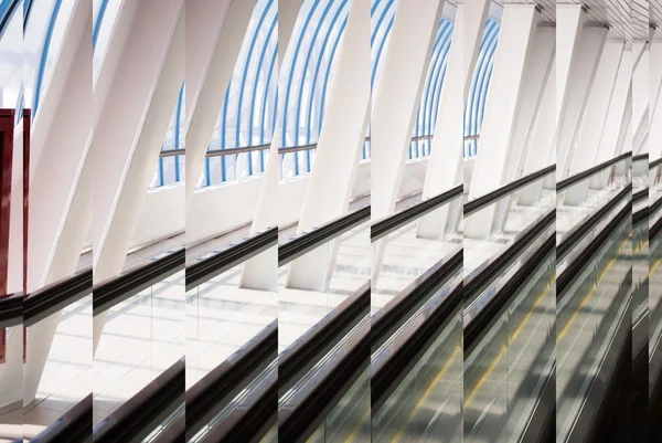 camlı ofis Merkezi koridorda