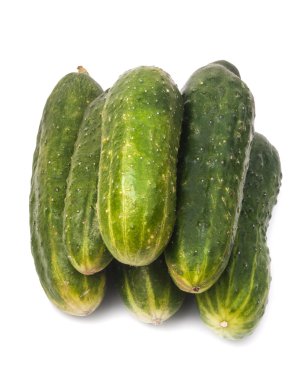 Salatalıklar beyaz üzerine izole