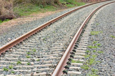 Baharın başında demiryolu hattı