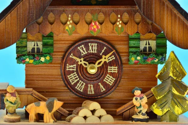 Cuckoo Clock Wooden House Swiss 免版税图库照片