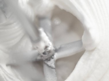 Beyaz Krem şantili El Karıştırıcı Bıçakları Makro Yakın Çekim