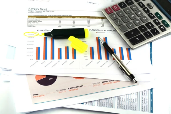 Бизнес график отчет — стоковое фото