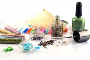 Glitter için tırnak cilası