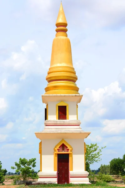 Thaise pagode voor de eredienst — Stockfoto