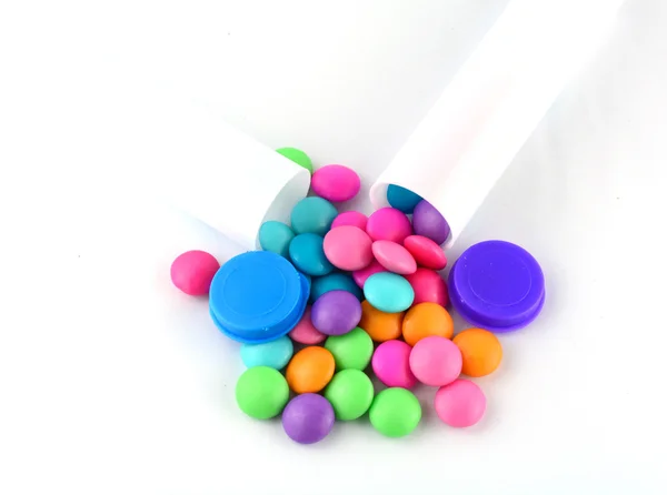 Caramelo colorido aislado sobre fondo blanco — Foto de Stock