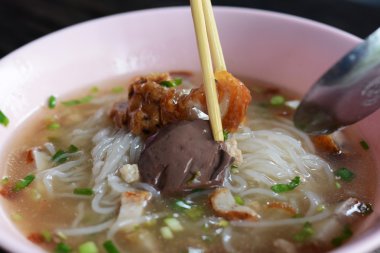 kuay Japon (Çince makarna kare haşlanmış pirinç unu - Yapıştır)