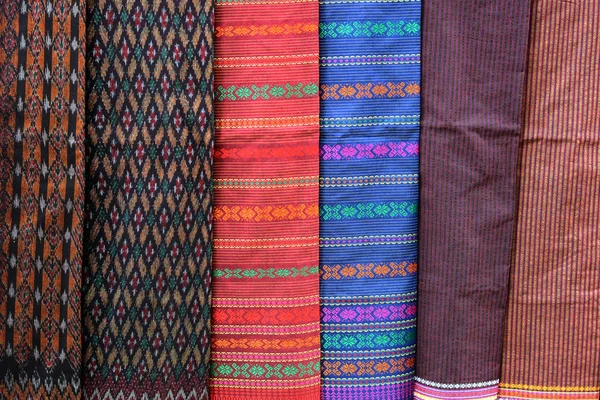 Fondo de tela batik colorido — Foto de Stock