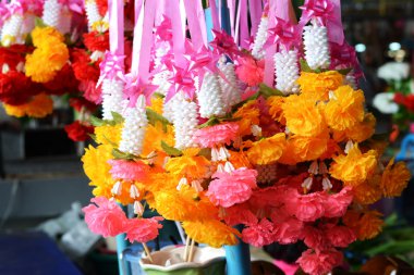 çiçek çelenk yapay çiçek yaptı