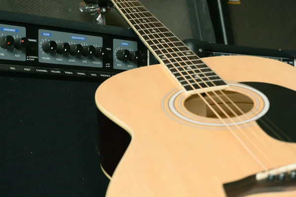 Guitar and amplifier control — Stock Photo, Image