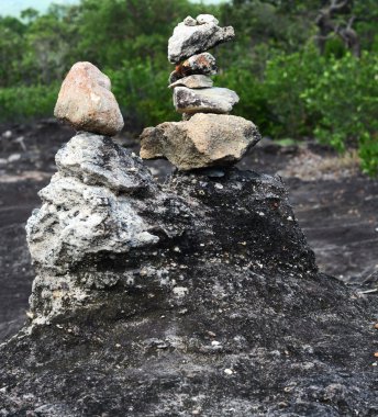 İkbal yığını çakıl taşları sıralanmış