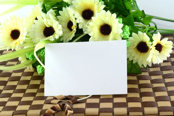 Photo frame and flowers — Stock Photo, Image