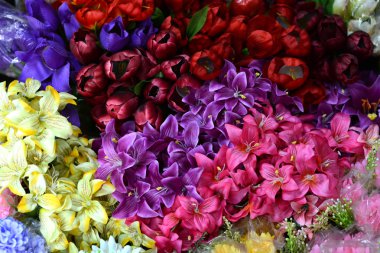 plastik çiçek güzel renkler