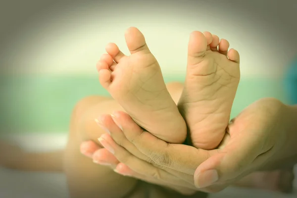 Close up of newborn baby feet — Stock Photo, Image