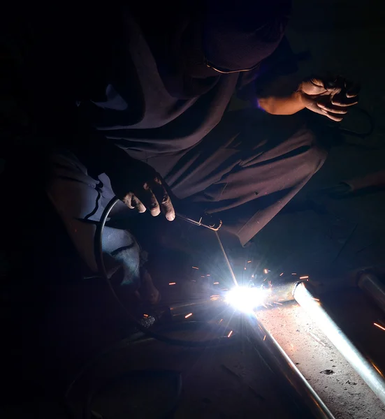 Welding with sparks — Stock Photo, Image