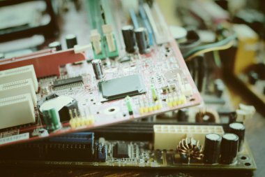 birçok anakart bilgisayar eski