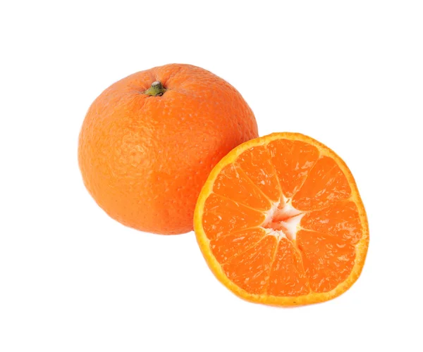 Fruta laranja isolada sobre branco — Fotografia de Stock