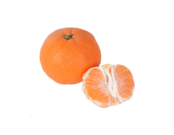 Fruta laranja isolada sobre branco — Fotografia de Stock