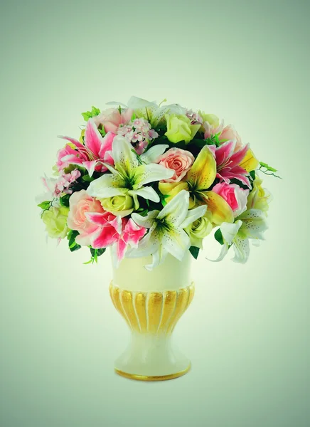 Viele Blumen und Blumentöpfe — Stockfoto
