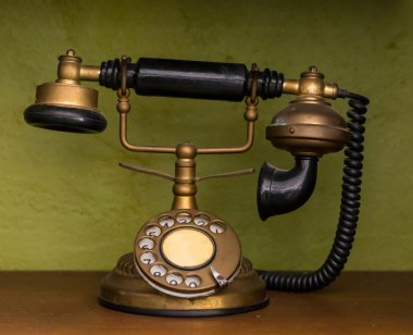 Retro Phone - Vintage Telephone clipart