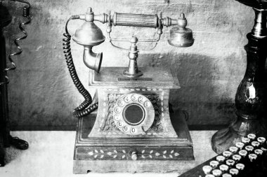 Retro Phone - Vintage Telephone clipart
