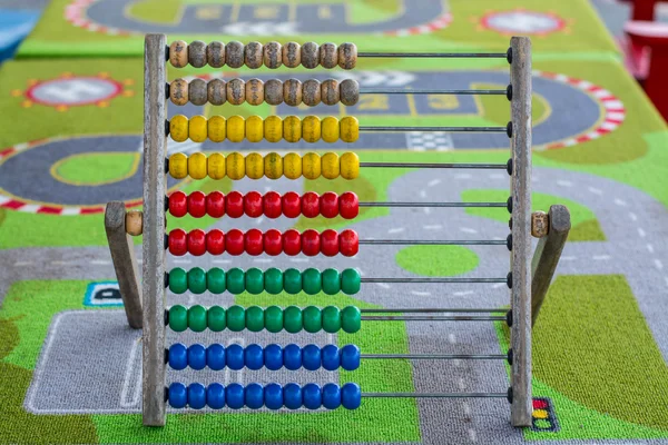 Abacus, isolated, educational, nobody, white, tool, studio, lea — Stock Photo, Image