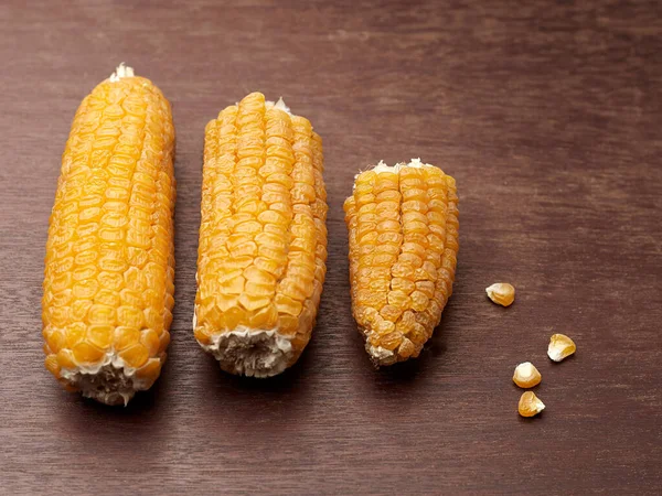 Verkauf Von Maiskolben Sind Auf Dem Tisch Das Konzept Der — Stockfoto
