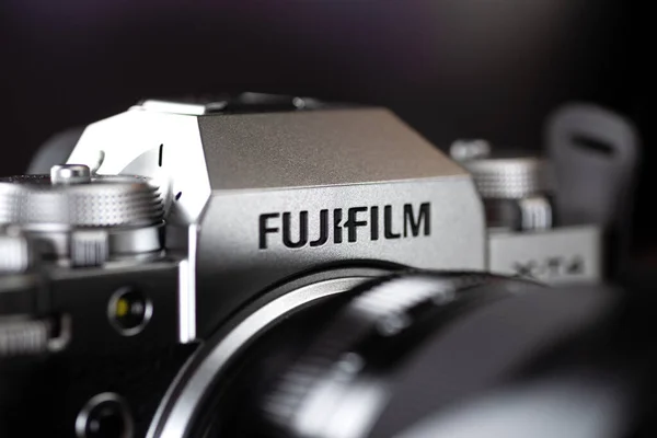 Minsk Vitryssland Oktober 2021 Fujifilm Kit Xf16 80Mm Silver Kamerahus — Stockfoto