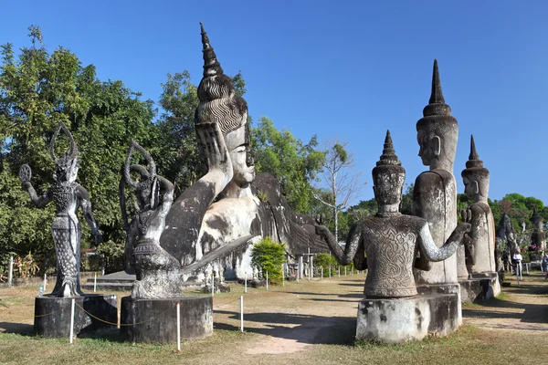 Buddha Park, também conhecido como Xieng Khuan, é um parque cheio de estátuas bizarras e excêntricas perto de Vientiane, Laos, SE Ásia — Fotografia de Stock