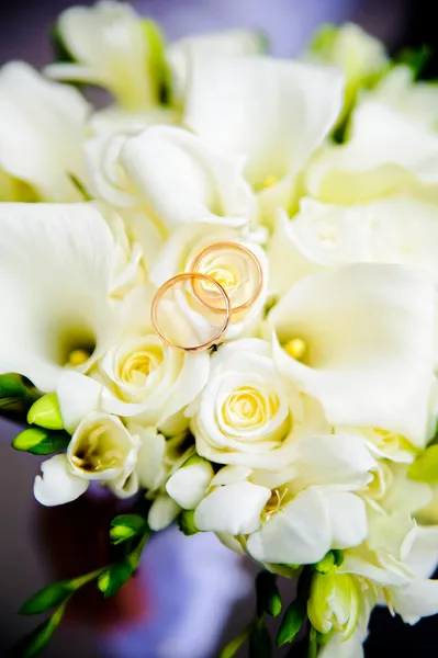 Wedding rings — Stock Photo, Image