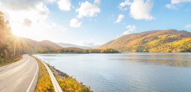 güzel bir sonbahar manzara Panoraması