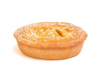 beyaz zemin üzerine dolma tart