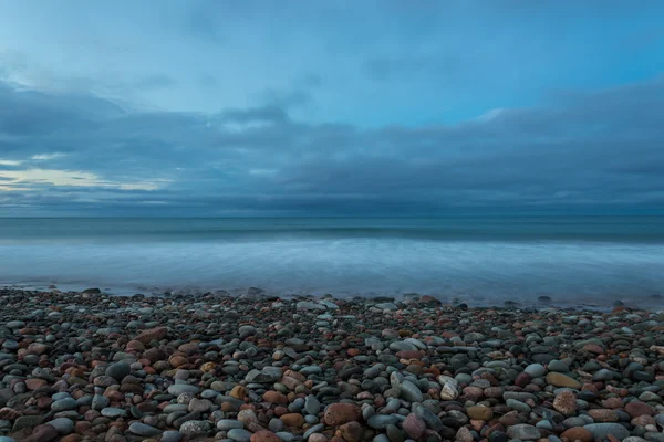 Ocean plaża o świcie — Zdjęcie stockowe
