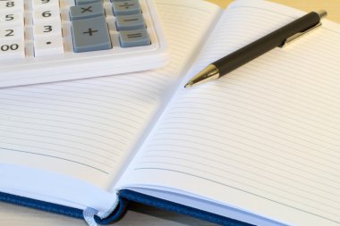 hesap makinesi ve not defteri