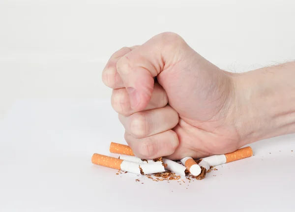 Курение вредно для здоровья — стоковое фото