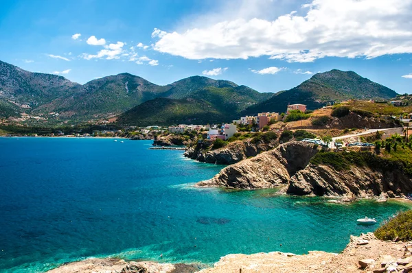 Baía e praia na ilha de Creta na Grécia — Fotografia de Stock
