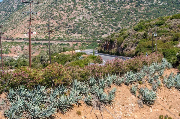 eski yol bali köyü yakınlarında deniz kenarında. Crete, Yunanistan
