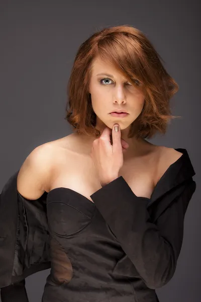 Beauty studio portrait of sensual young woman — Stock Photo, Image