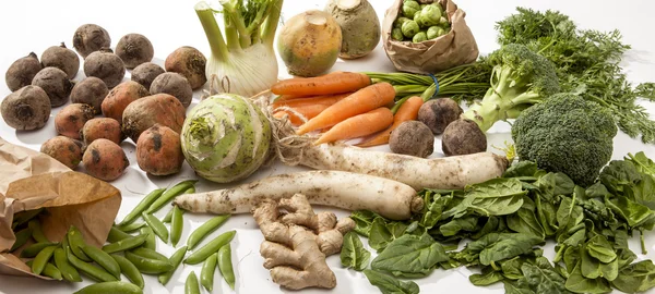 Vielfalt an rohem Gemüse — Stockfoto