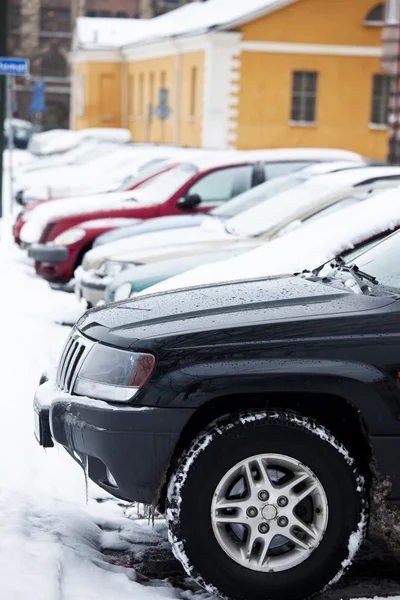 Snow covered cars — Stock Photo, Image