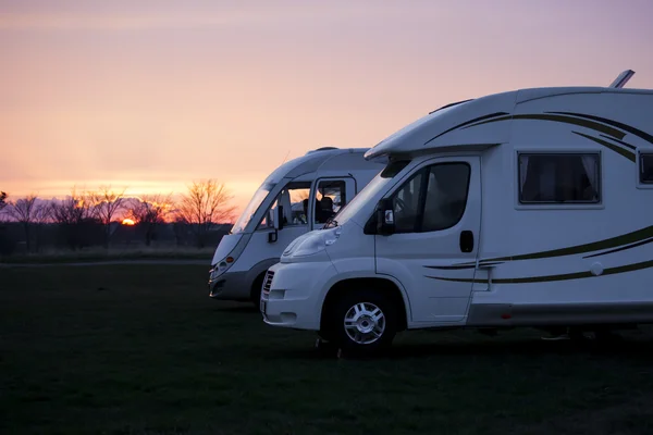 Camping Cars in Sunset — Stock Photo, Image