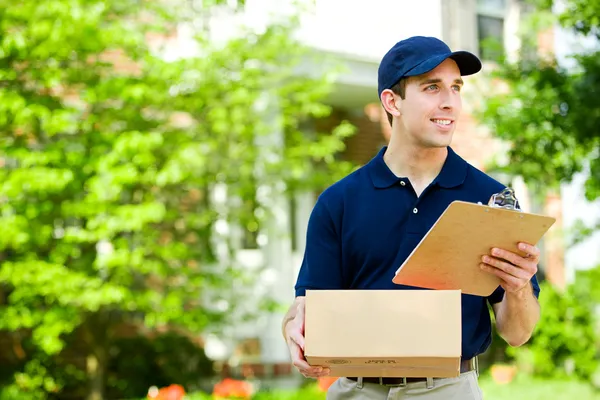 Delivery: Holding Parcel for Delivery — Stock Photo, Image