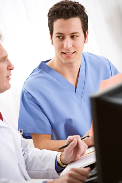 Doctors: Discussing Important Medical Issue — Stock Photo, Image