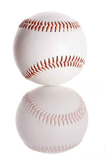 Бейсбол: Бейсбол с отражением — стоковое фото