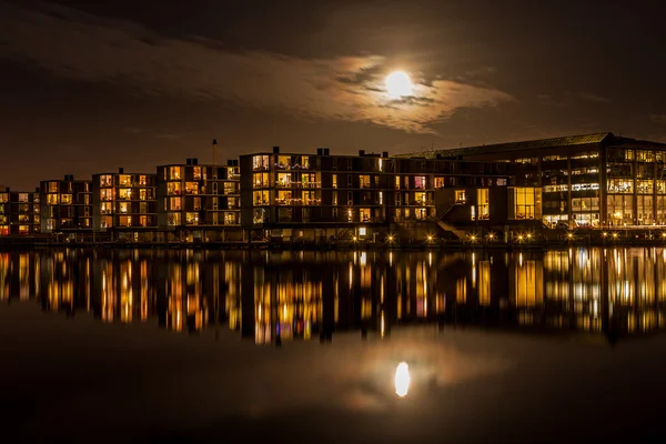 ofis binaları geceleri