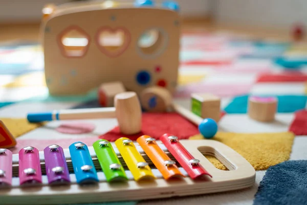 Spielzeugkonzept Für Kleinkinder Stylisches Hölzernes Kleinkindspielzeug Kinderzimmer Aus Nächster Nähe — Stockfoto