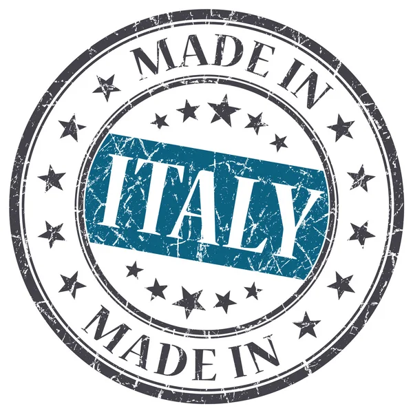 Tillverkad i Italien blå grunge rund stämpel isolerad på vit bakgrund — Stockfoto