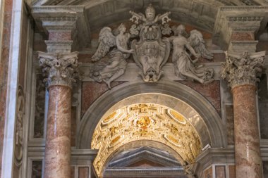 Melek Heykelleri, Aziz Peter Bazilikası, Vatikan, İtalya