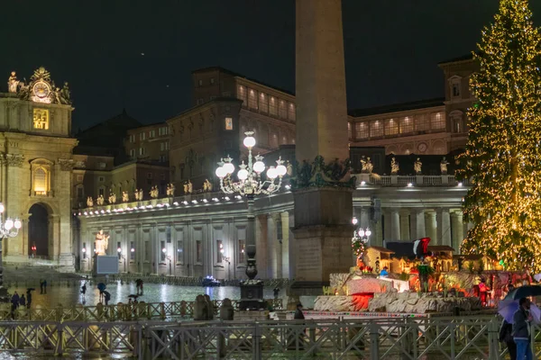 Площадь Святого Петра Праздники Дождливый Вечер Италия — стоковое фото