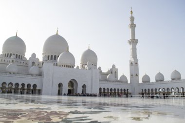 Abu Dabi Büyük Camii